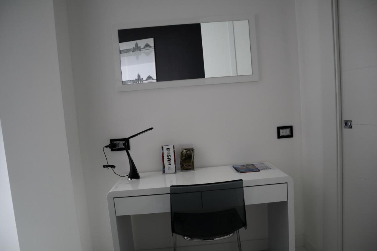 Rettifilo 201 Exclusive Rooms Napoli Exterior foto