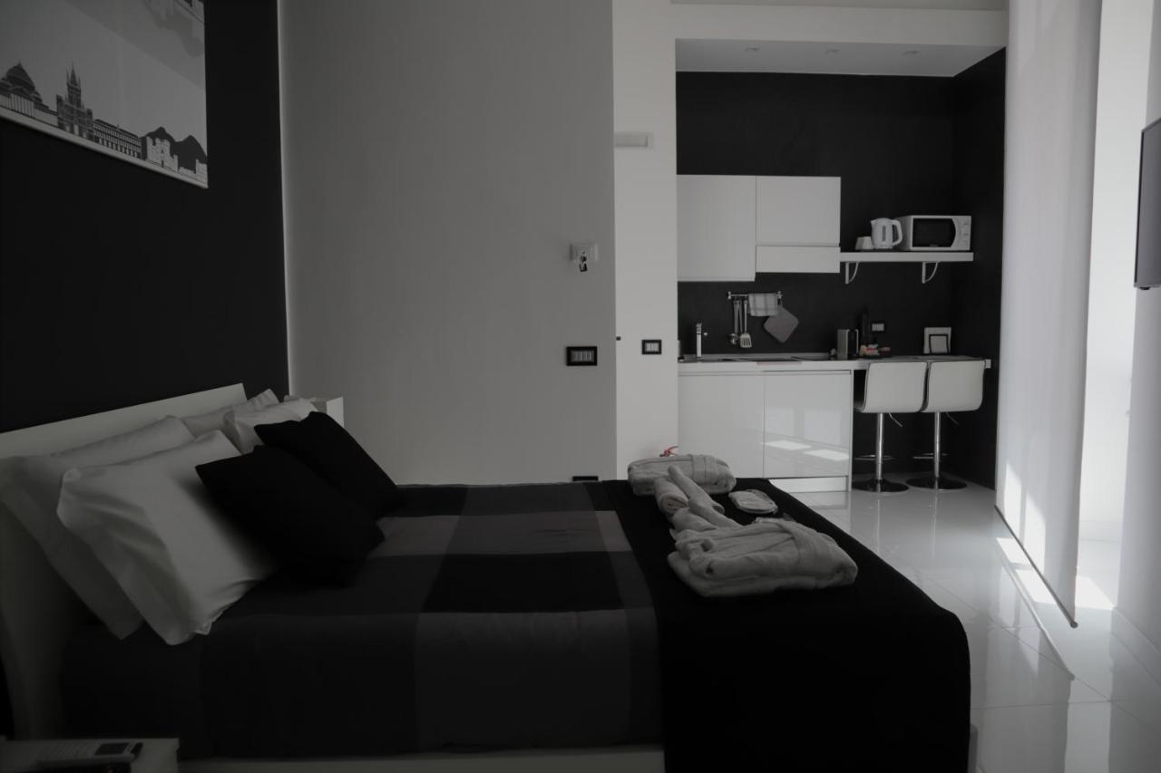 Rettifilo 201 Exclusive Rooms Napoli Exterior foto