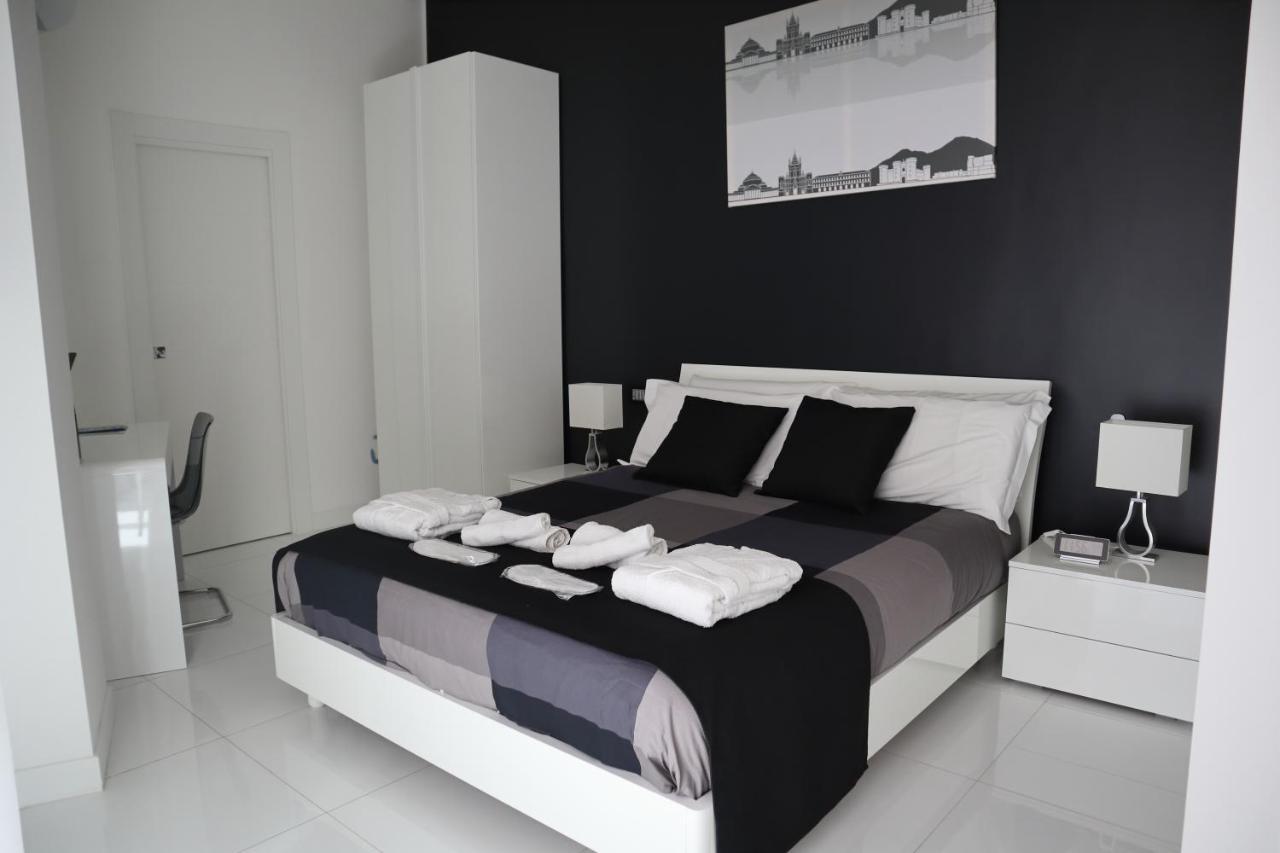 Rettifilo 201 Exclusive Rooms Napoli Exterior foto