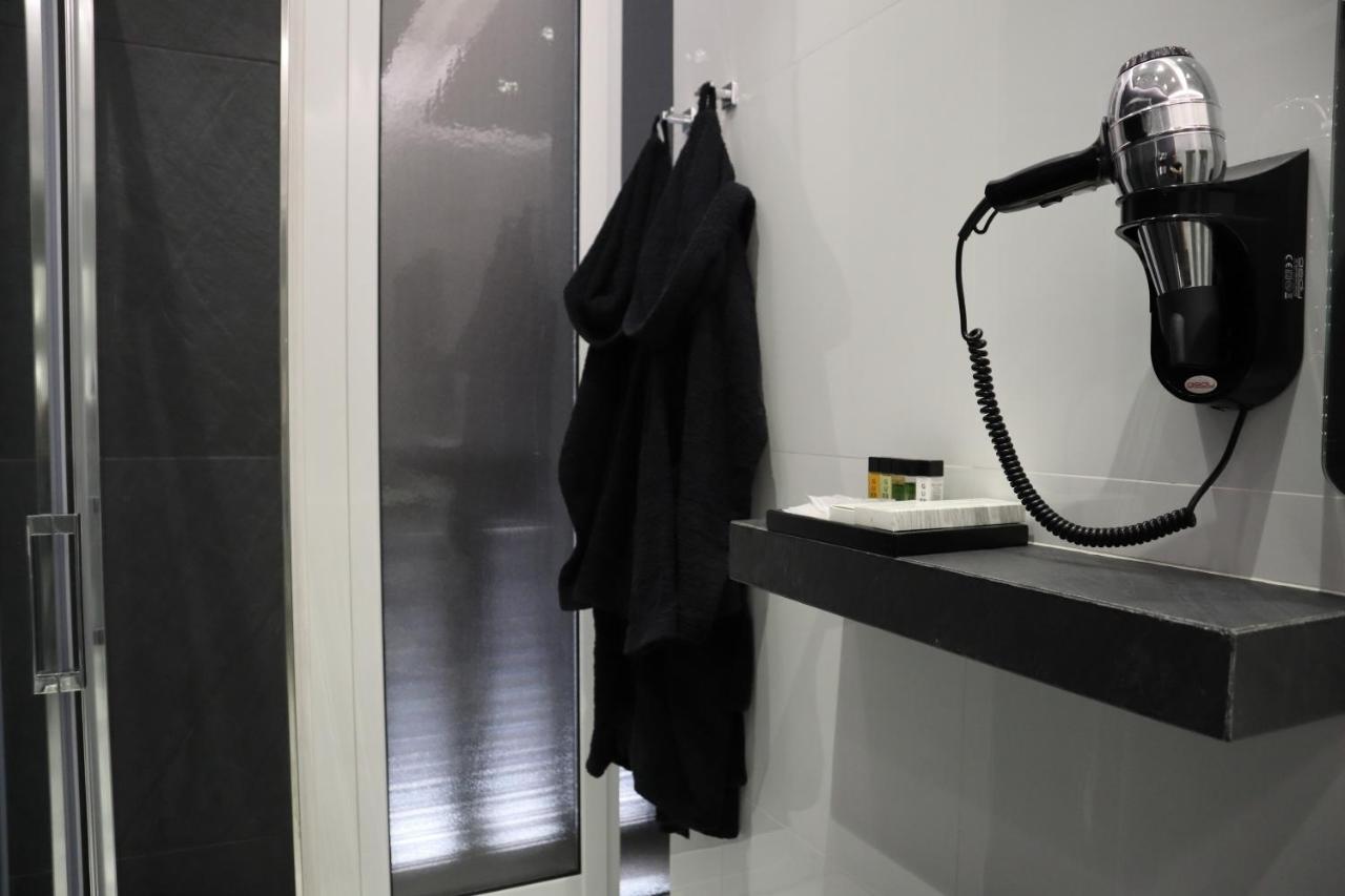 Rettifilo 201 Exclusive Rooms Napoli Exterior foto