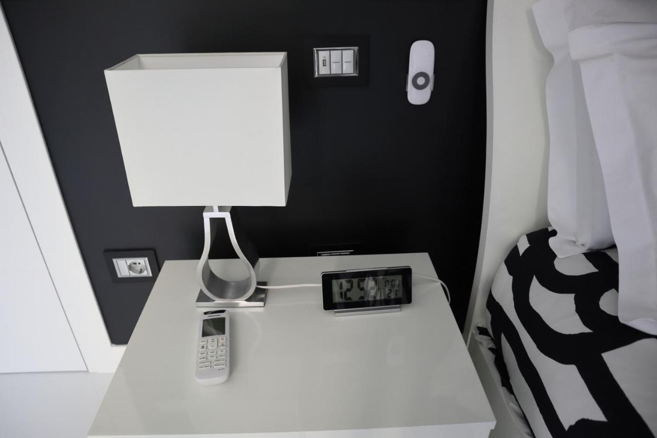 Rettifilo 201 Exclusive Rooms Napoli Exterior foto