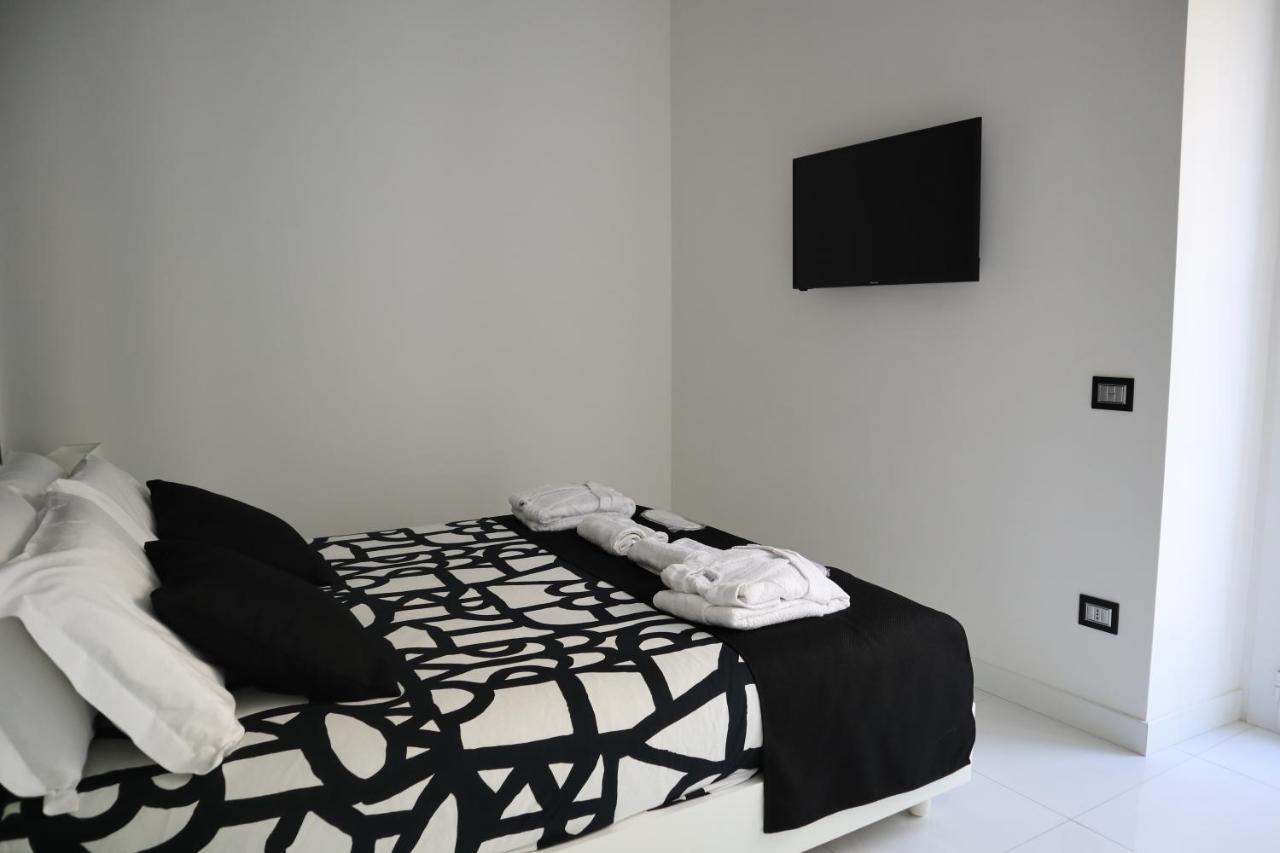 Rettifilo 201 Exclusive Rooms Napoli Exterior foto